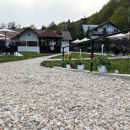 Cabana Izvoarele Doftanei Trăisteni المظهر الخارجي الصورة