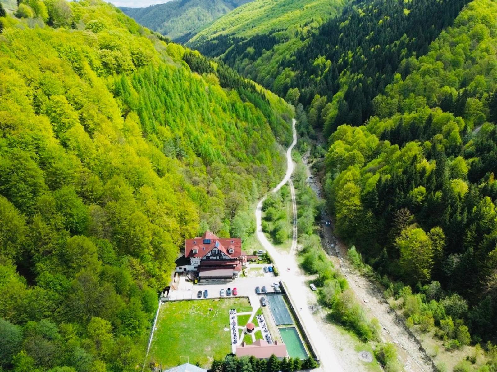 Cabana Izvoarele Doftanei Trăisteni المظهر الخارجي الصورة